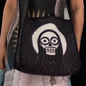 Meet your Posher, Nina